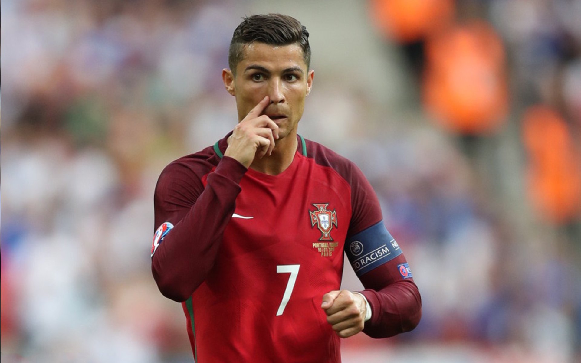 “2025世界运动会:高新体育中心健力赛,选手挑战重量极限”